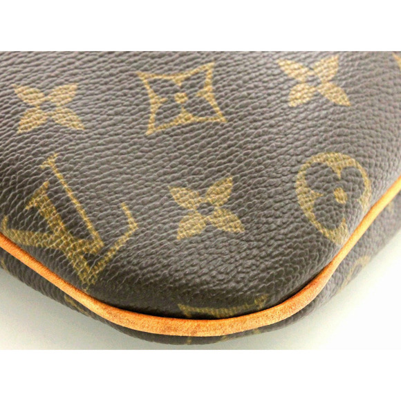 Louis Vuitton Pochette Bosphore Shoulder Bag Crossbody main image 3